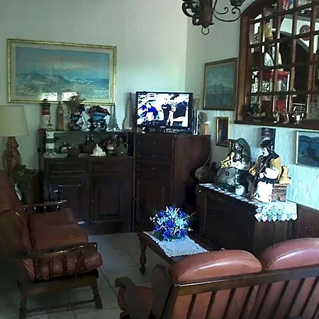 מלון Abbaruja 3*