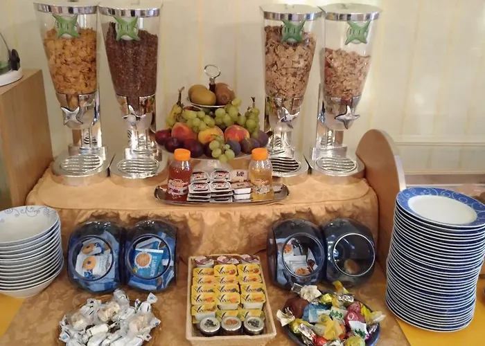 阿巴路亚酒店 3*